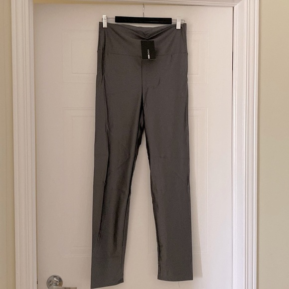 NWT Fashion Nova  satin type fabric in a gorgeous deep grey. High waisted. - Picture 2 of 3